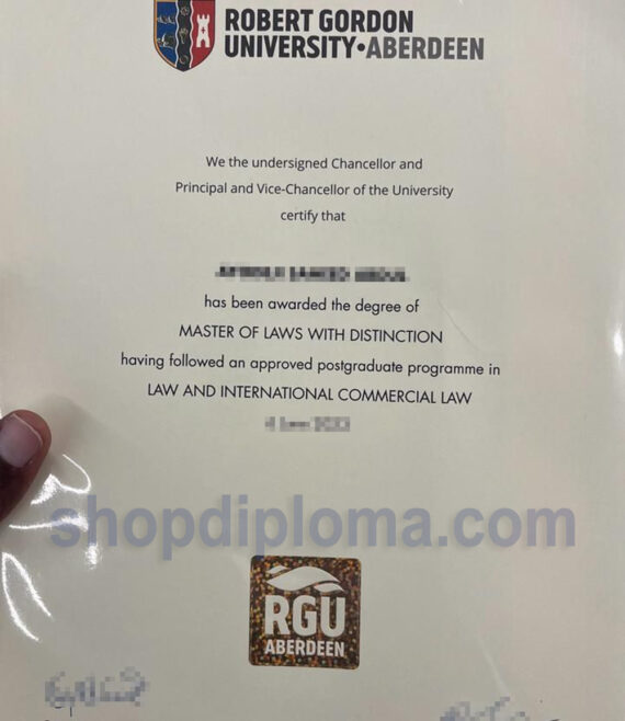 Robert Gordon University aberdeen the degree of master of laws with distinction in law