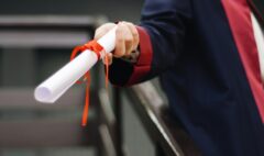 difference between diploma and transcript